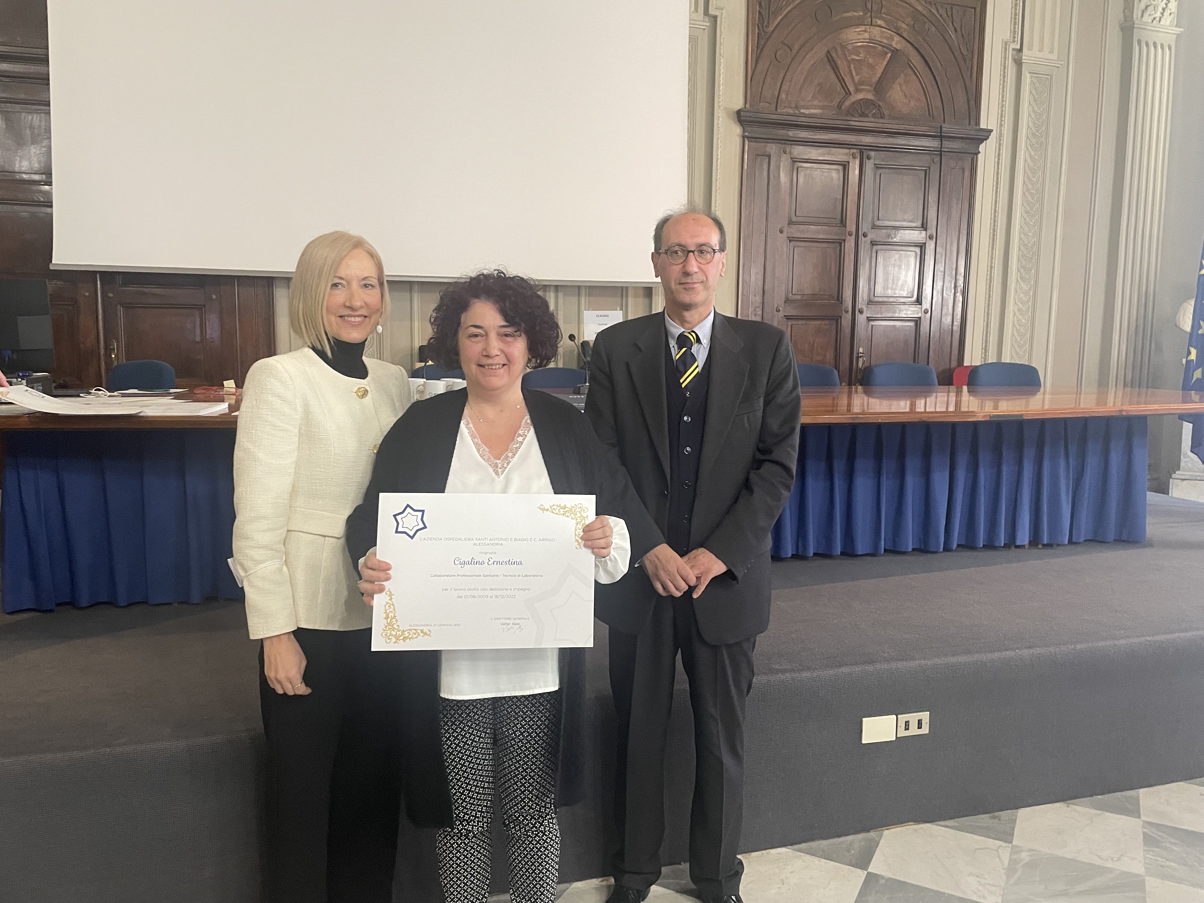 la consegna delle benemerenze ai pensionati