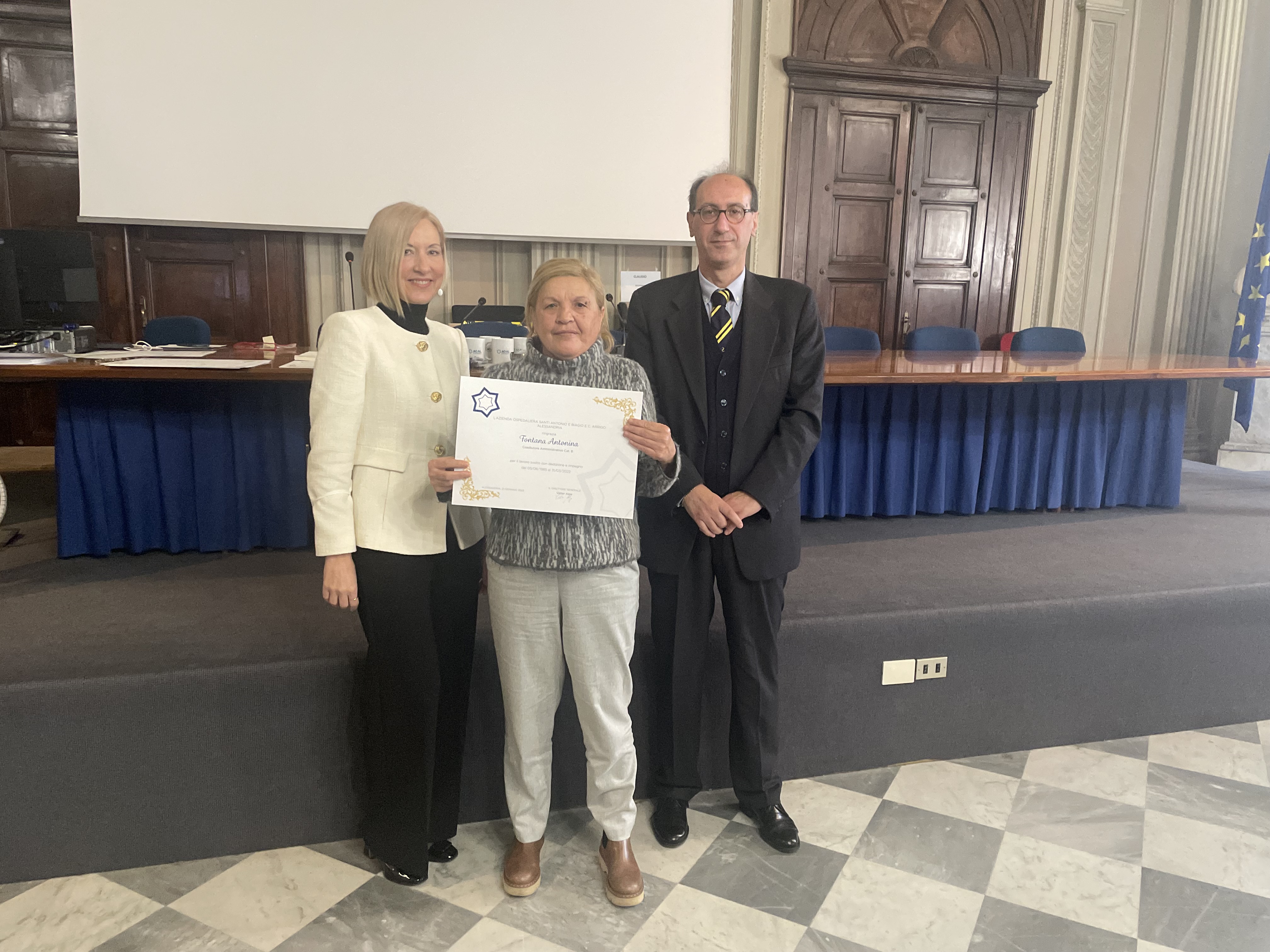 la consegna delle benemerenze ai pensionati