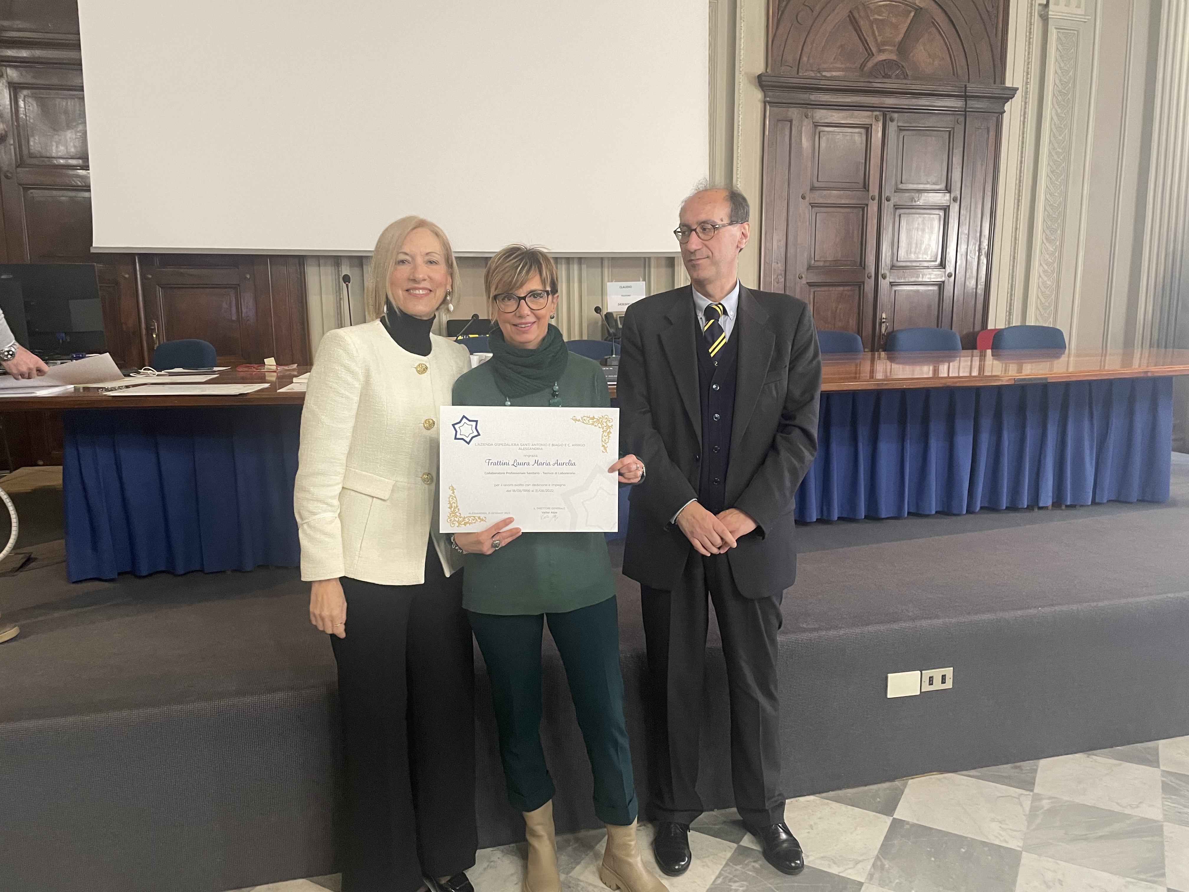 la consegna delle benemerenze ai pensionati