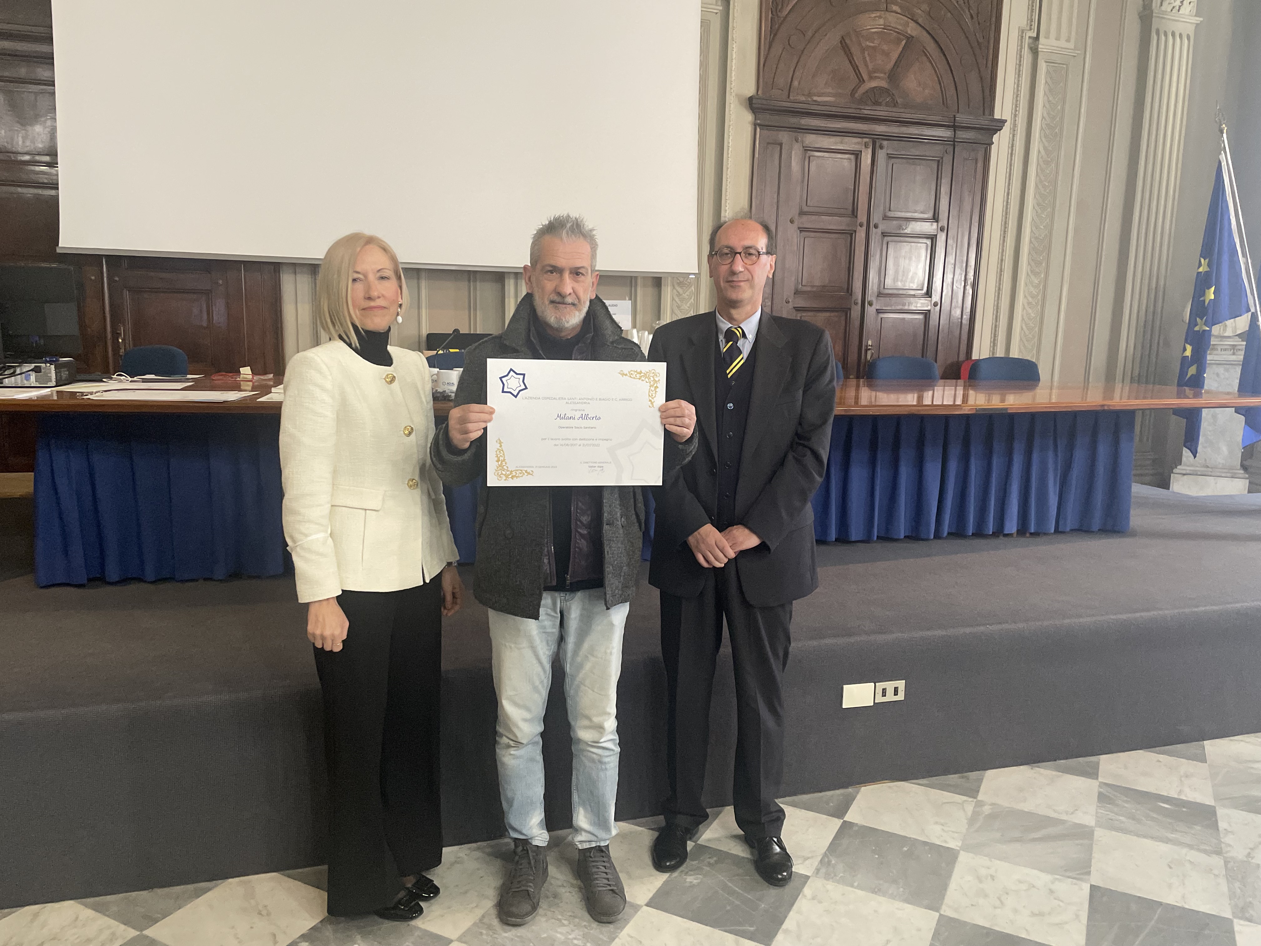 la consegna delle benemerenze ai pensionati