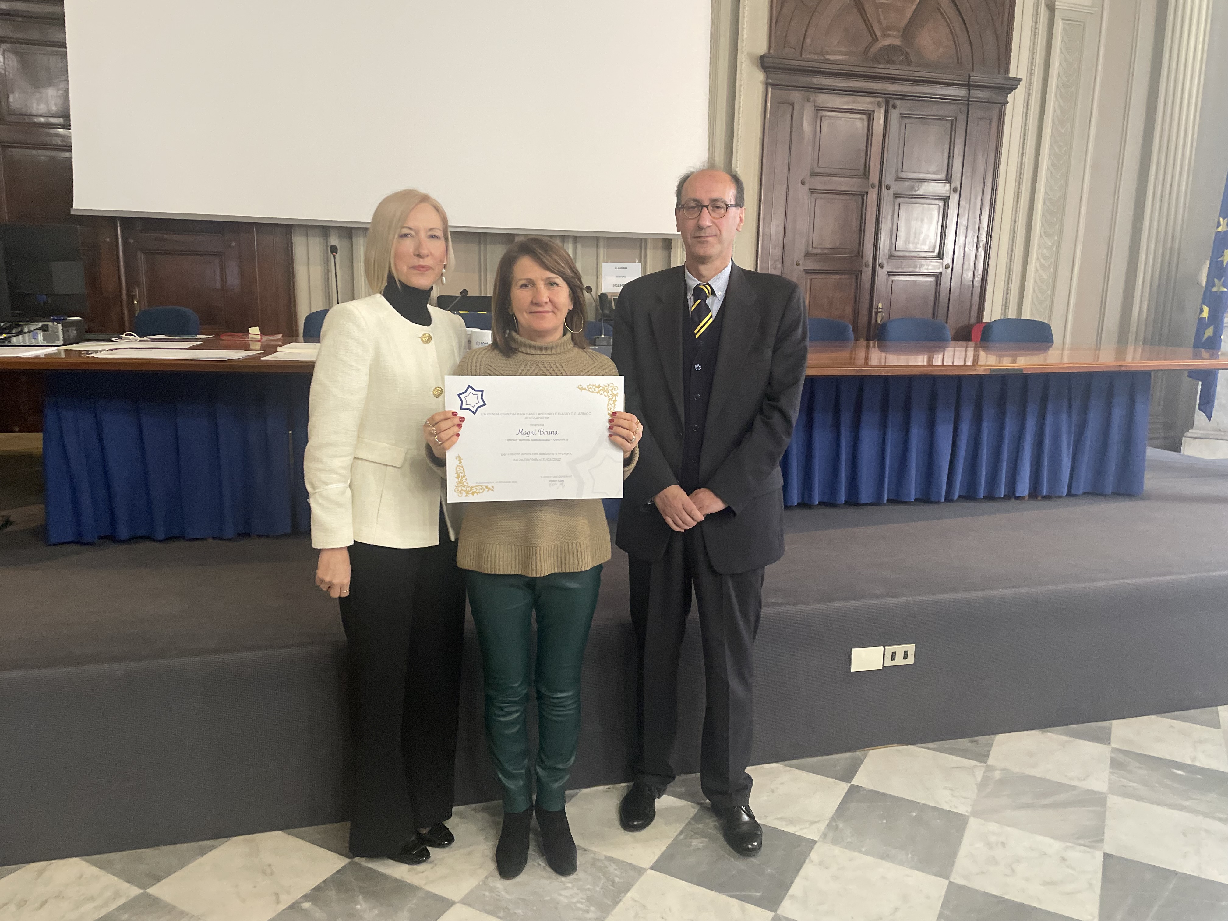 la consegna delle benemerenze ai pensionati