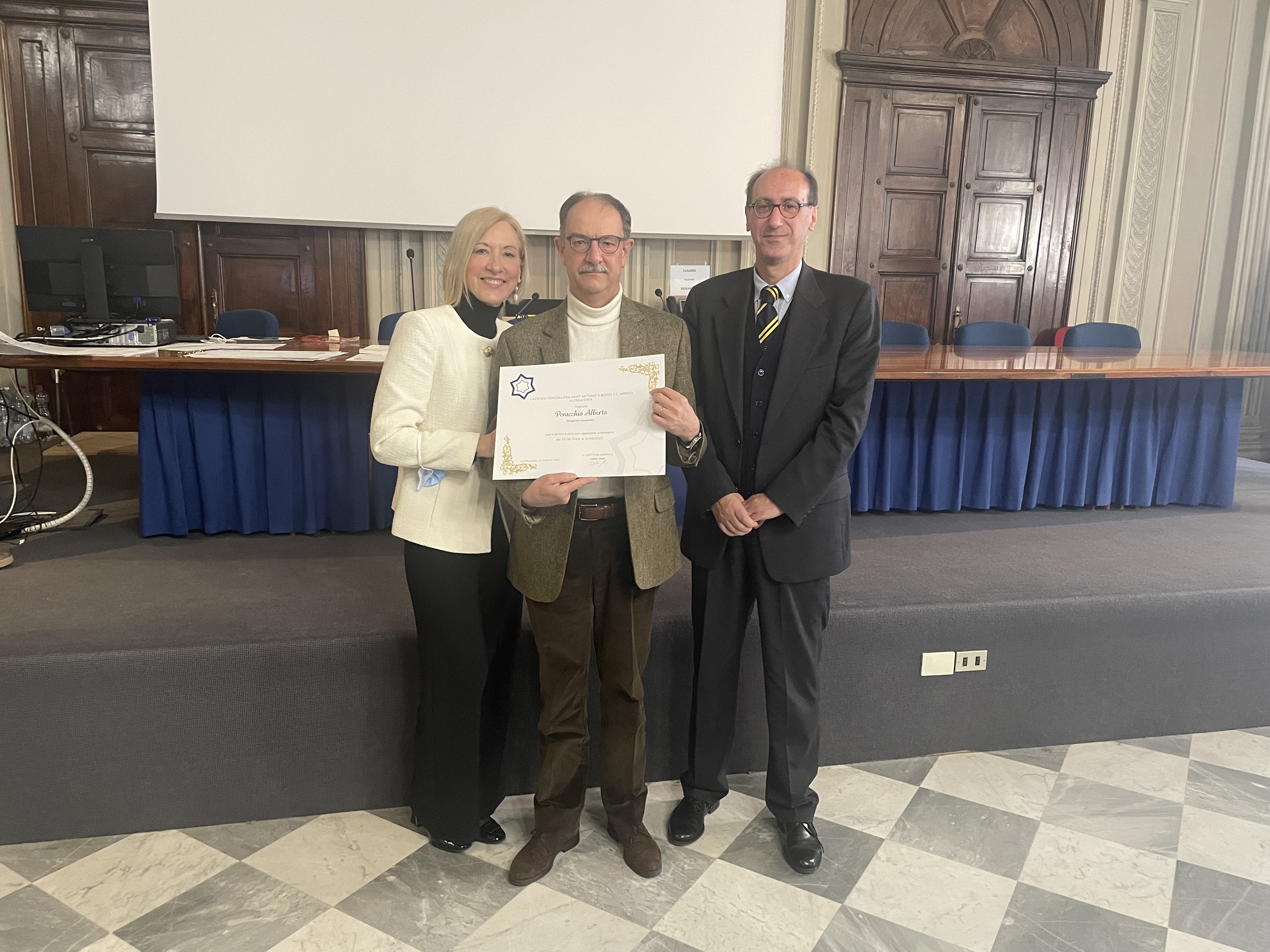 la consegna delle benemerenze ai pensionati