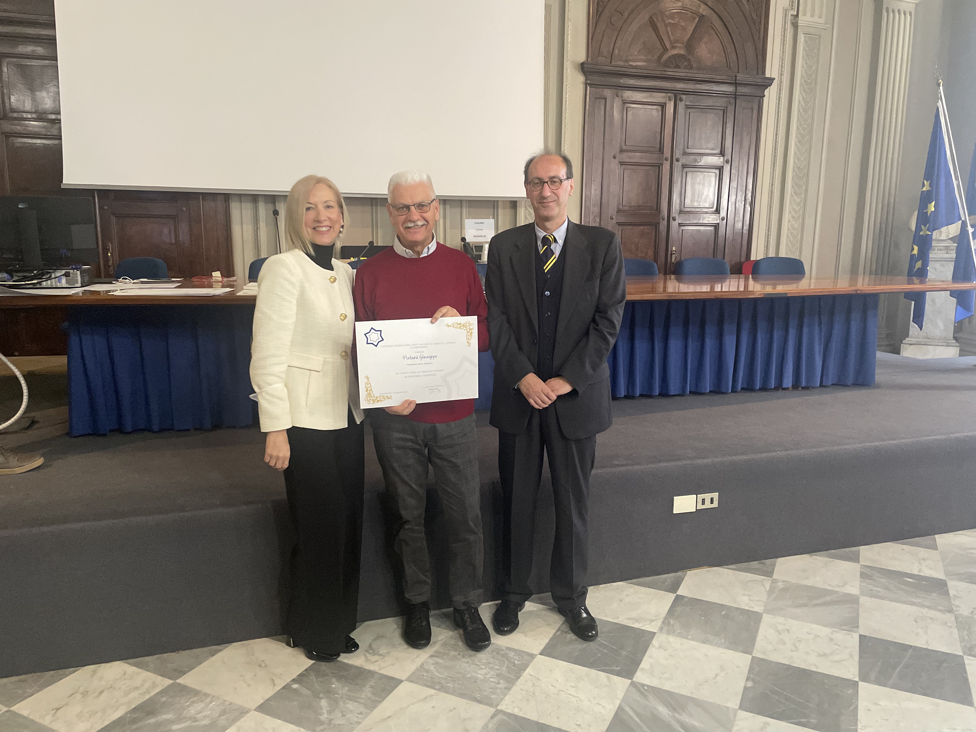 la consegna delle benemerenze ai pensionati