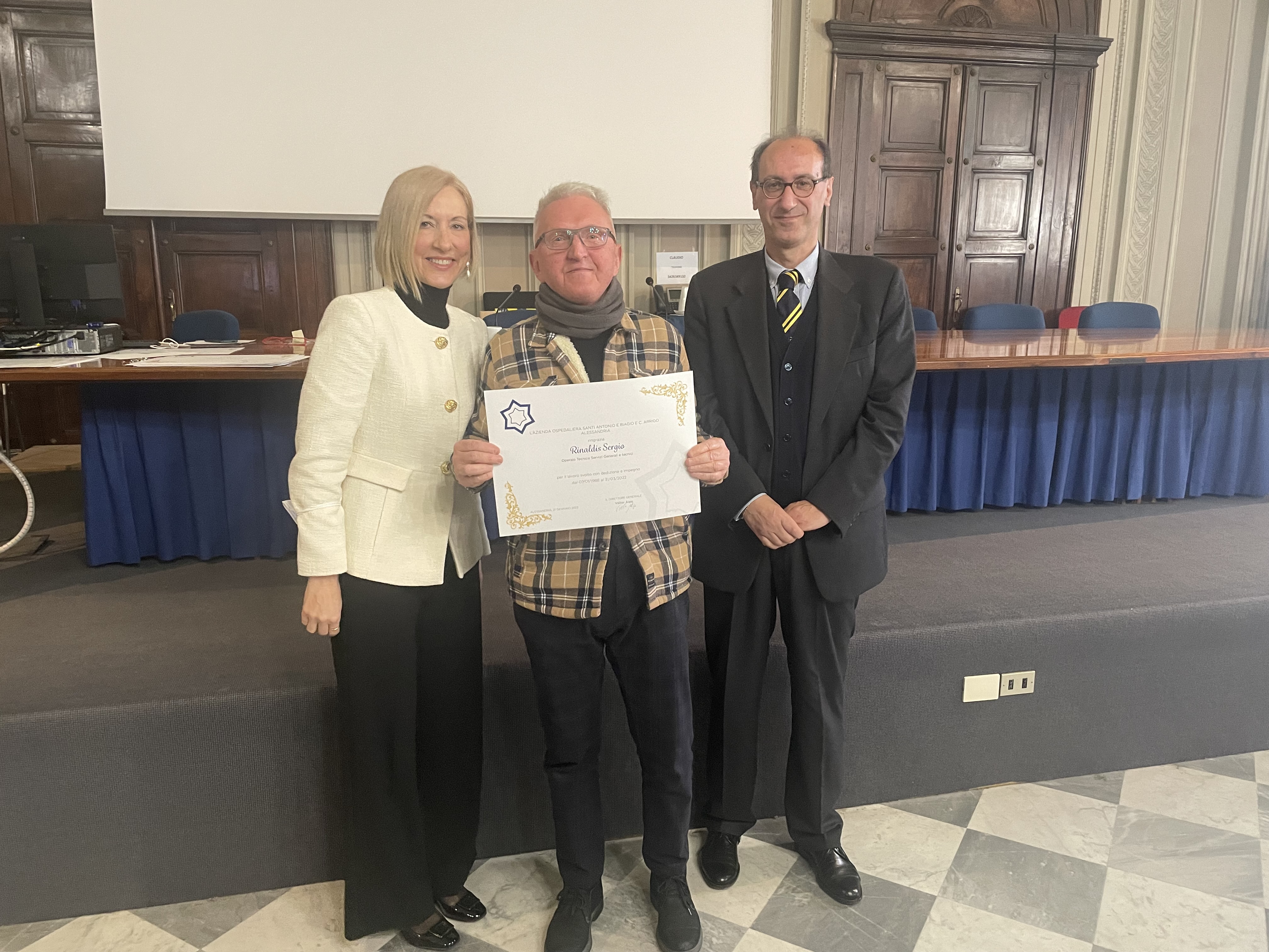 la consegna delle benemerenze ai pensionati