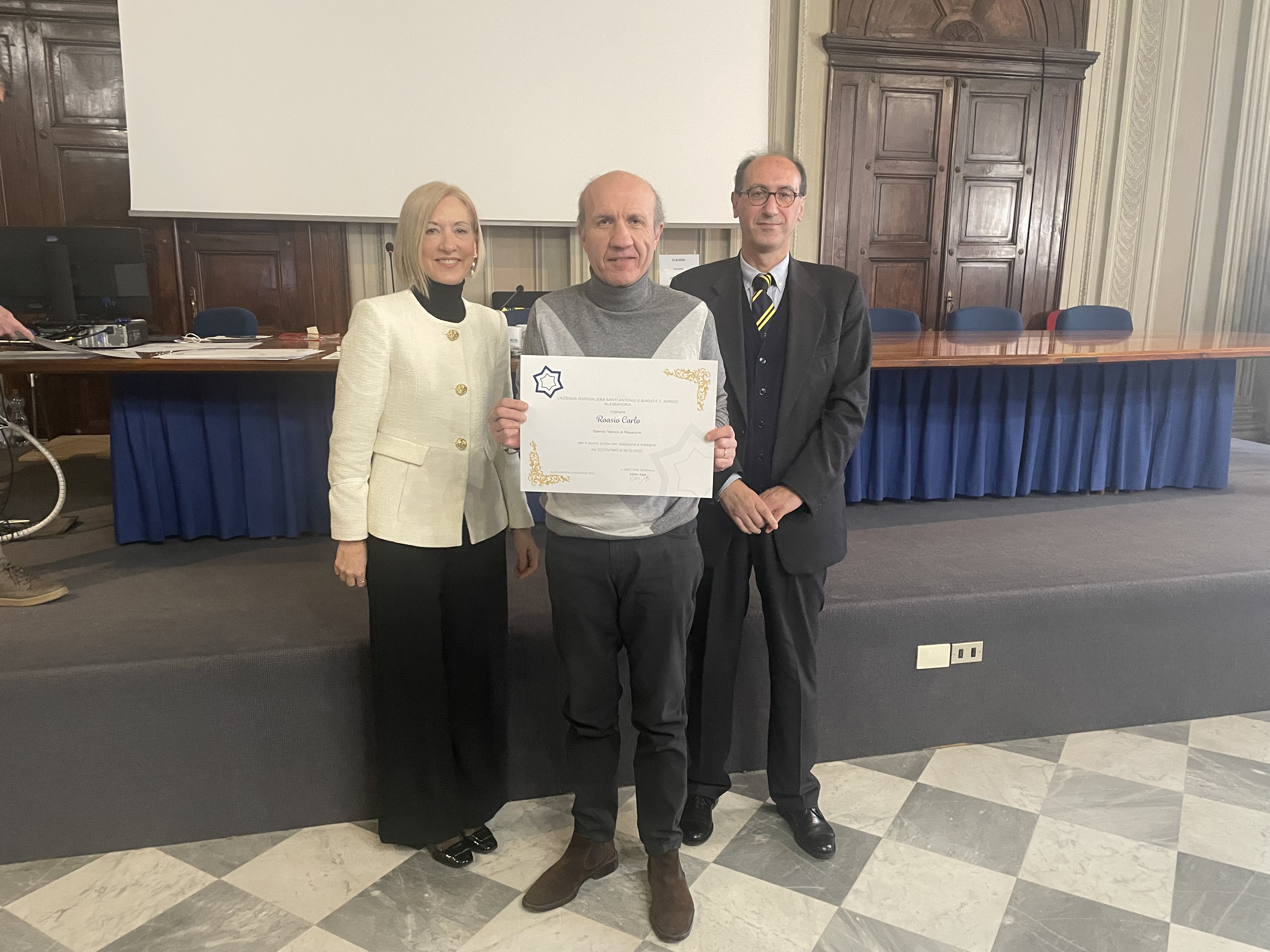 la consegna delle benemerenze ai pensionati