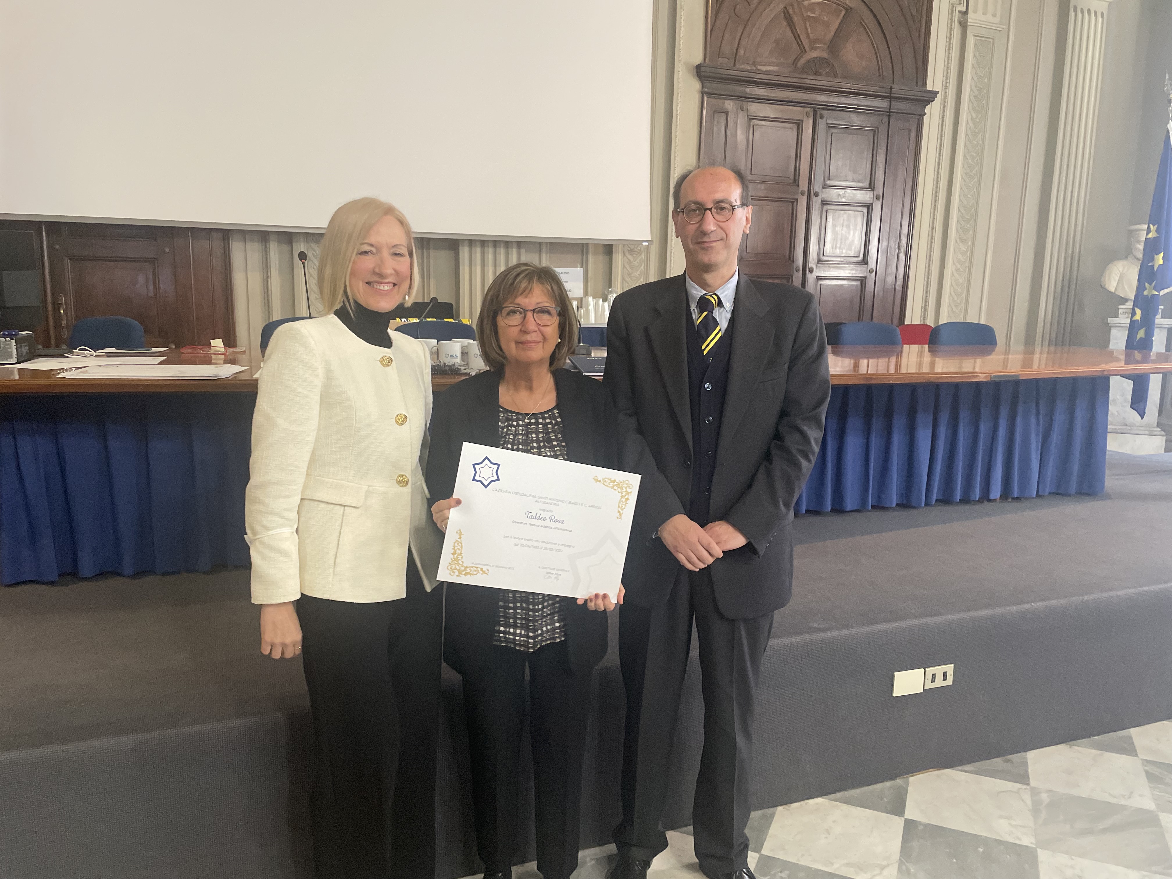 la consegna delle benemerenze ai pensionati