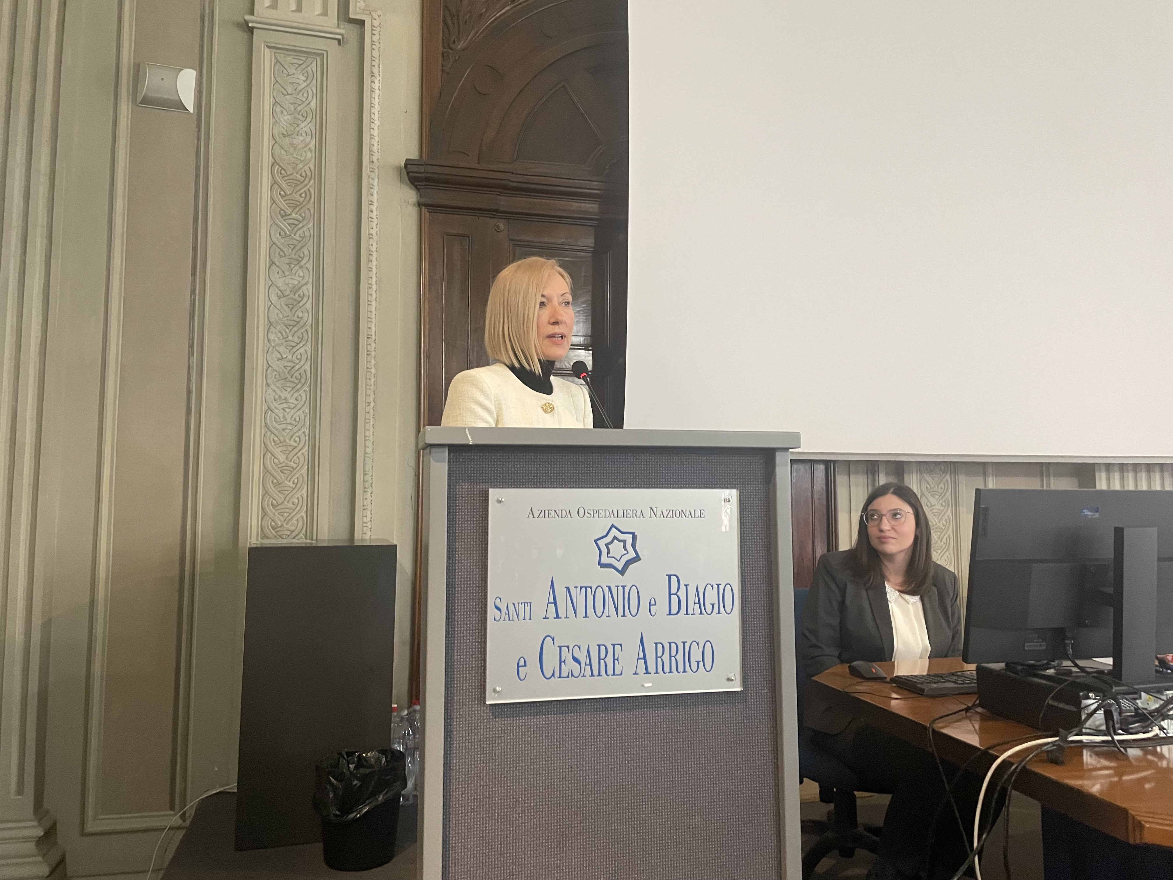 la consegna delle benemerenze in memoria ai pensionati deceduti