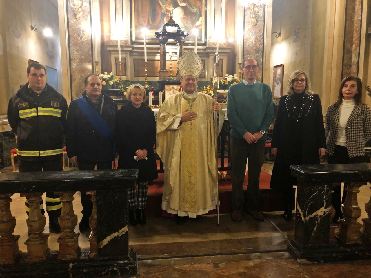 santa messa sant'antonio 2023 foto di gruppo