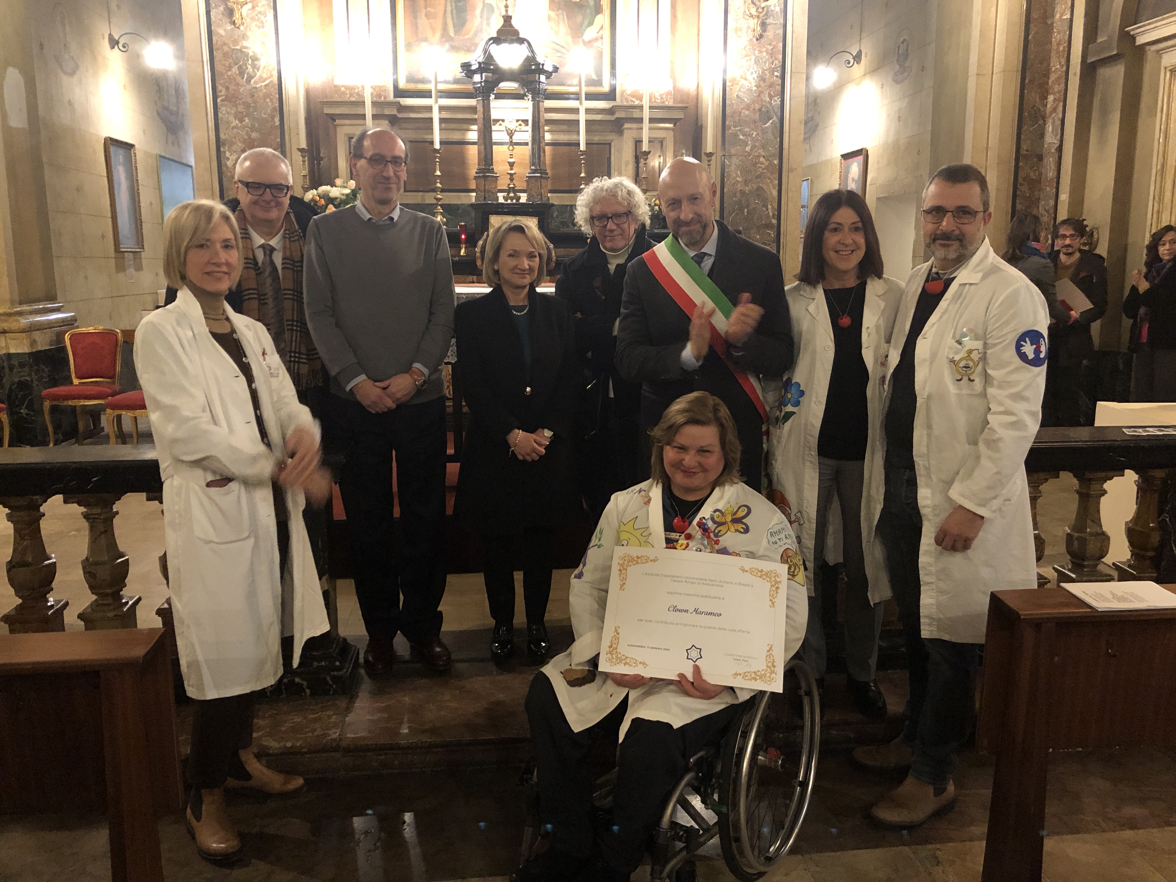 La consegna degli attestati di ringraziamento ai donatori